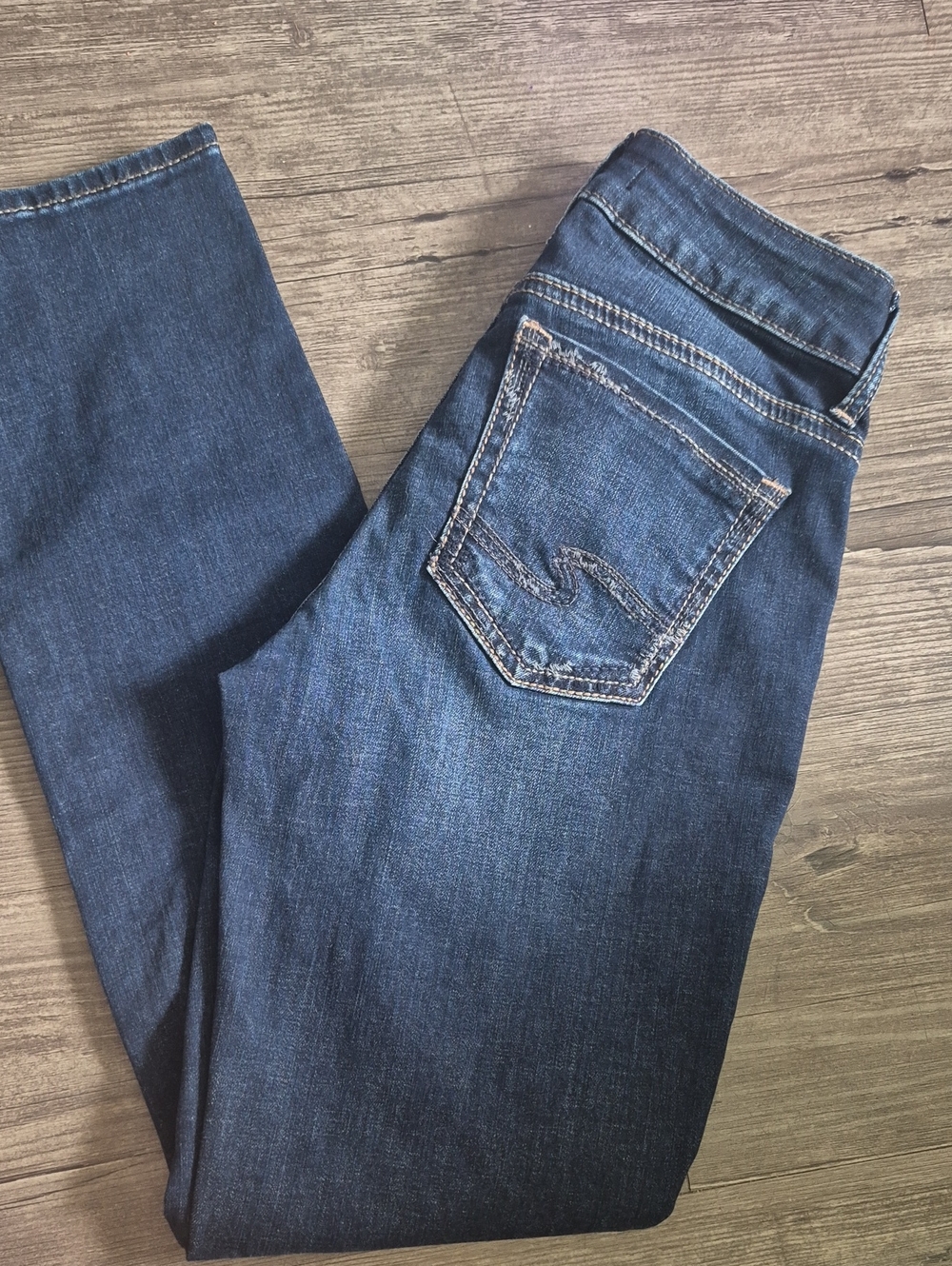 Silver Jeans Suki Straight Deep Indigo Denim with Contrast Stitching